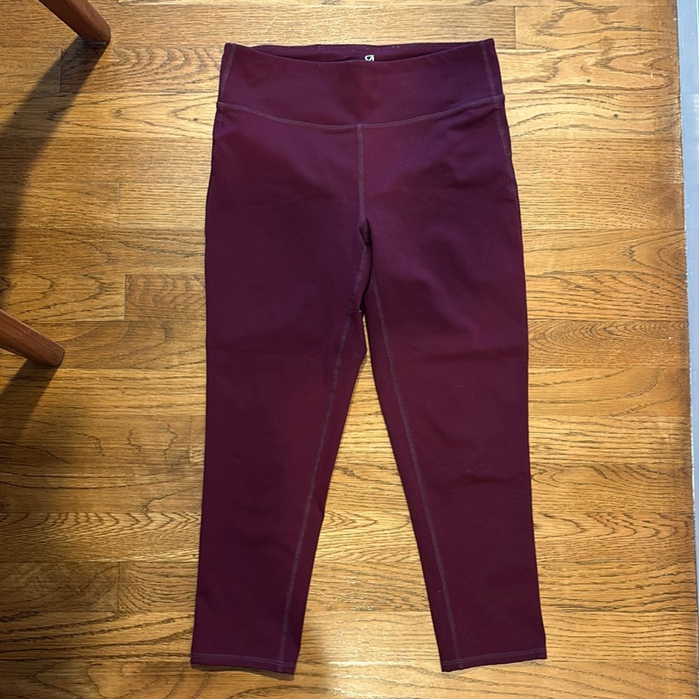 GapFit Capri Pants